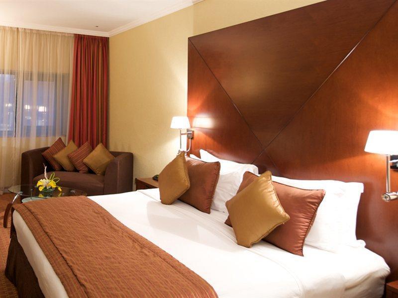 Отель Coral Deira 4*